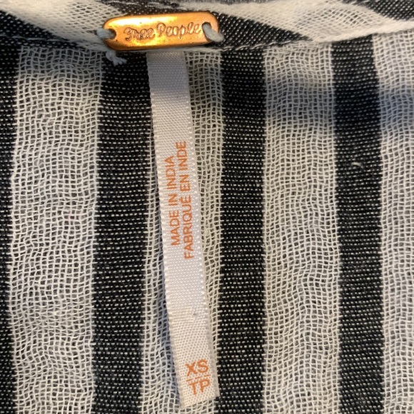 Free People Barcelona nights Striped Waist Tie Woven Blouse Size XSmall - Picture 4 of 9